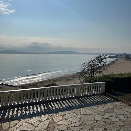 Azzurro Premium On Bulevard Bogoridi 아파트 *