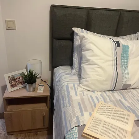 Azzurro Premium On Bulevard Bogoridi Lägenhet Burgas
