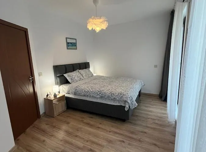 Apartament Azzurro Premium On Bulevard Bogoridi Burgas